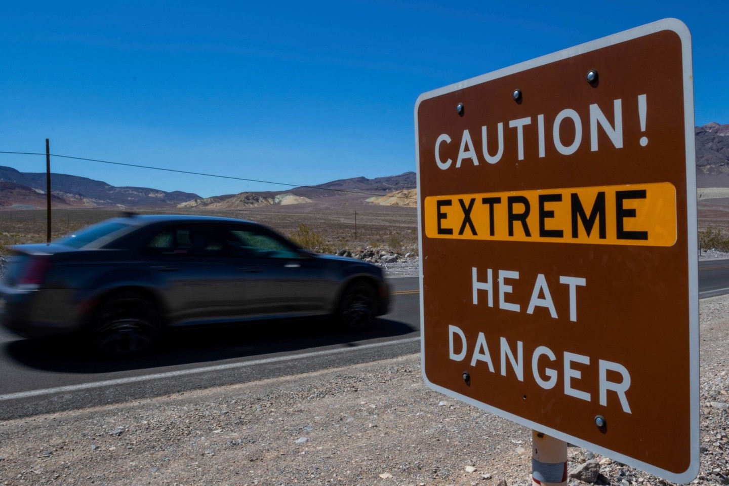 «Die Welt sitzt auf einem heißen Stuhl», meint UN-Generalsekretär António Guterres. Hier ein Warnschild im Death Valley National Park in Kalifornien.